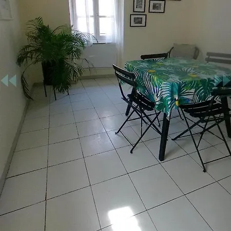 公寓 Centre - Les Halles Nimes- Maison Carree - Proche Gare De